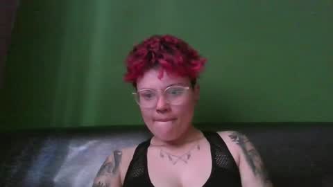 Snapshot of megan_coop3r_ chatting on 1, 12, 2024 Megan and sophi online show from 1, 12, 2024