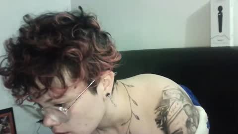 Snapshot of megan_coop3r_ chatting on 2, 2, 2025 Megan and sophi online show from 2, 2, 2025