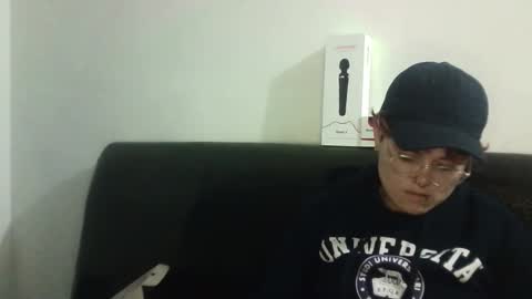 Snapshot of megan_coop3r_ chatting on 3, 3, 2025 Megan and sophi online show from 3, 3, 2025