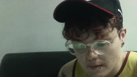 Snapshot of megan_coop3r_ chatting on 5, 3, 2025 Megan and sophi online show from 5, 3, 2025