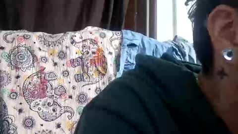 Megan and sophi online show from 19, 10, 2025