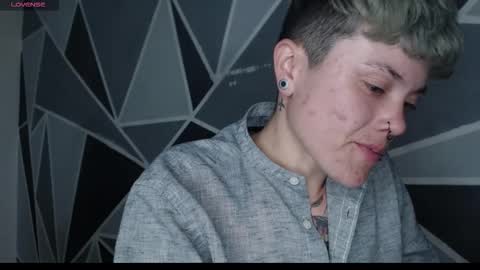 Megan and sophi online show from 4, 3, 2026