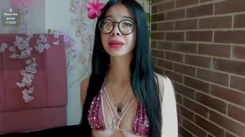 Snapshot of megan_gg chatting on 25, 4, 2026 megan_gg online show from 25, 4, 2026