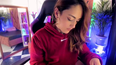    online show from 31, 12, 2024