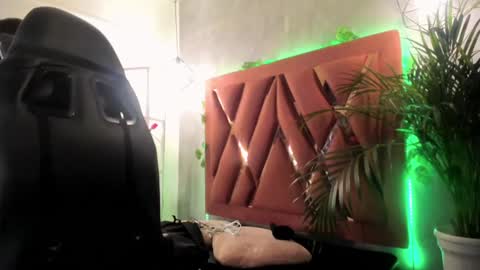    online show from 10, 1, 2025