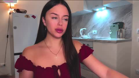 Snapshot of megan_nilson chatting on 5, 1, 2025 Megan online show from 5, 1, 2025