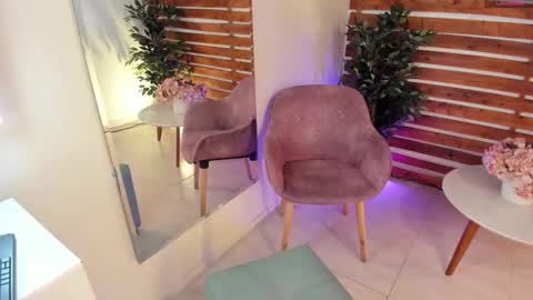 Snapshot of megan_raiin chatting on 12, 3, 2025 megan_raiin online show from 12, 3, 2025