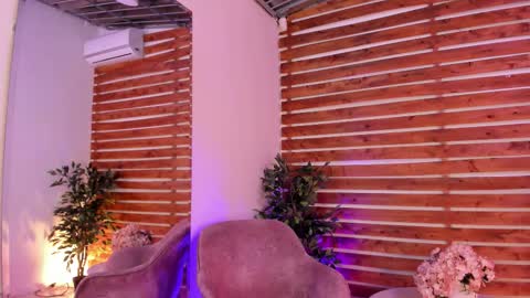 megan_raiin online show from 13, 11, 2025