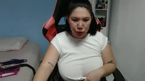 Snapshot of megan_slut1 chatting on 23, 9, 2025 Megan online show from 23, 9, 2025