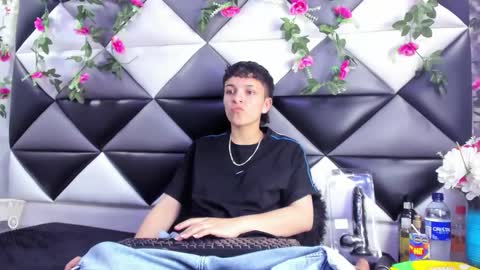 Snapshot of megan_thompsonn_ chatting on 30, 11, 2025 megan_thompsonn_ online show from 30, 11, 2025