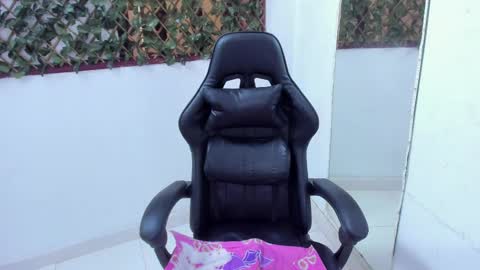 megan white 01  online show from 15, 2, 2025