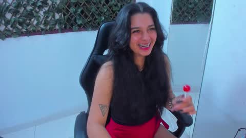megan white 01  online show from 10, 3, 2025