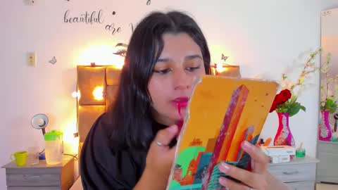 megan white 01  online show from 10, 9, 2025