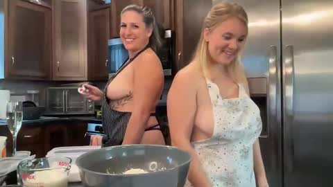 Meganashleyy212 online show from 24, 10, 2025