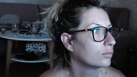 Megan online show from 4, 8, 2026