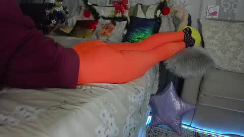 Nicki--------- Welcome to my Room online show from 14, 1, 2025