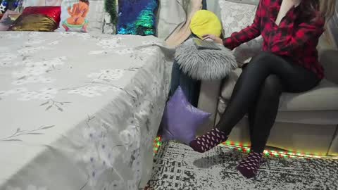 Nicki--------- Welcome to my Room online show from 15, 1, 2025