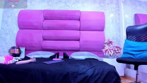 MeganFOXXI  online show from 7, 2, 2025