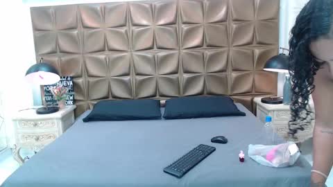 meganlarsson online show from 11, 10, 2025