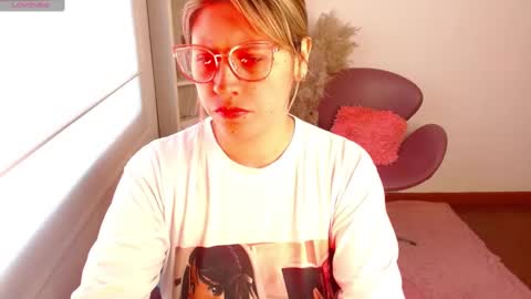 MEGAN online show from 4, 2, 2025