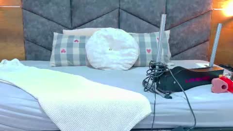 Snapshot of meganlovee__ chatting on 23, 7, 2026 MEGAN online show from 23, 7, 2026