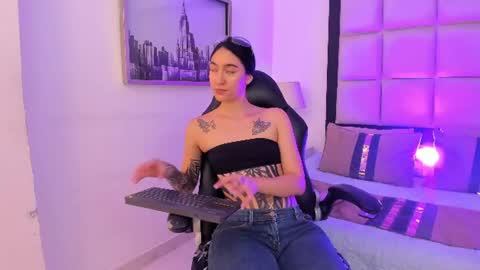 Megan Presley online show from 16, 7, 2026