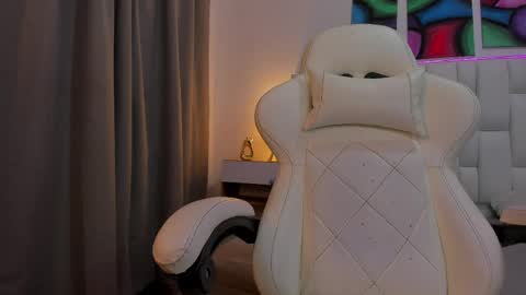 Megan Queen online show from 17, 4, 2026