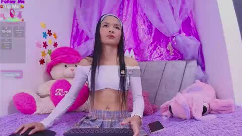 Snapshot of meganrouss7 chatting on 3, 12, 2025 Megan online show from 3, 12, 2025