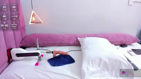 Megan  online show from 26, 9, 2025