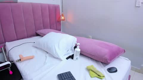 Megan  online show from 24, 3, 2026