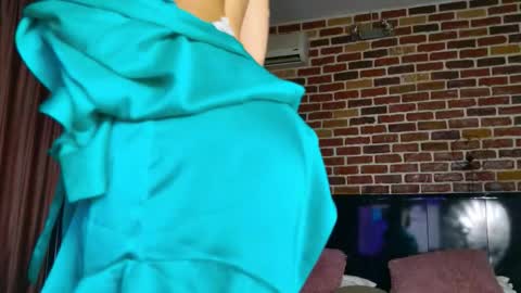 Snapshot of megansin_ chatting on 28, 9, 2025 Megan online show from 28, 9, 2025