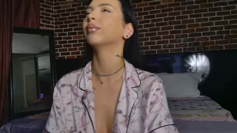 Snapshot of megansin_ chatting on 5, 10, 2025 Megan online show from 5, 10, 2025