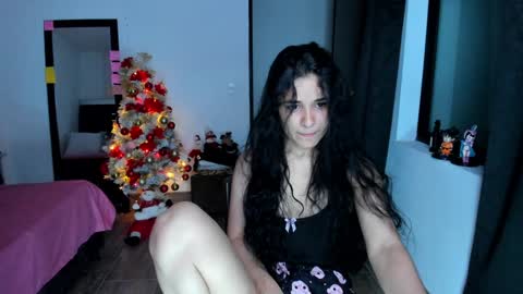 Snapshot of meganxue18 chatting on 19, 12, 2024 Megan Xue online show from 19, 12, 2024