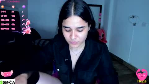 Snapshot of meganxue18 chatting on 6, 10, 2025 Megan Xue online show from 6, 10, 2025
