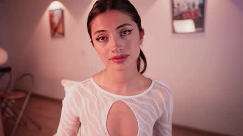 Snapshot of megga_bluee chatting on 14, 11, 2025 megga_bluee online show from 14, 11, 2025