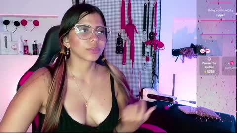 Snapshot of meggan_greey chatting on 2, 2, 2025 Your best slave  online show from 2, 2, 2025