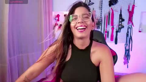 Snapshot of meggan_greey chatting on 23, 9, 2025 Your best slave  online show from 23, 9, 2025