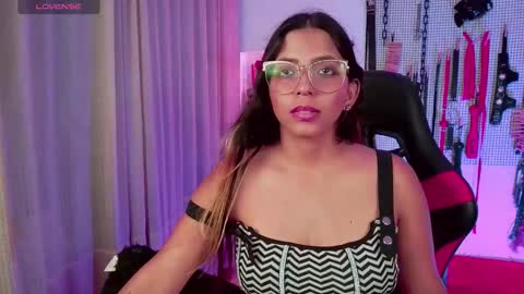 Snapshot of meggan_greey chatting on 4, 10, 2025 Your best slave  online show from 4, 10, 2025