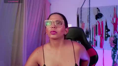 Snapshot of meggan_greey chatting on 5, 10, 2025 Your best slave  online show from 5, 10, 2025