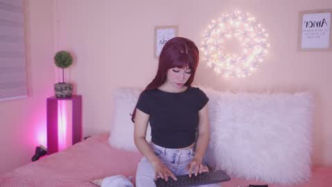 Meggie 1J online show from 7, 1, 2026