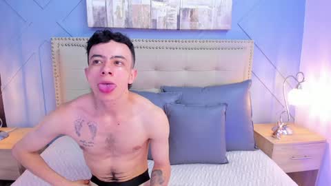 Snapshot of meghan_loghan chatting on 17, 1, 2025 Megan and logan online show from 17, 1, 2025