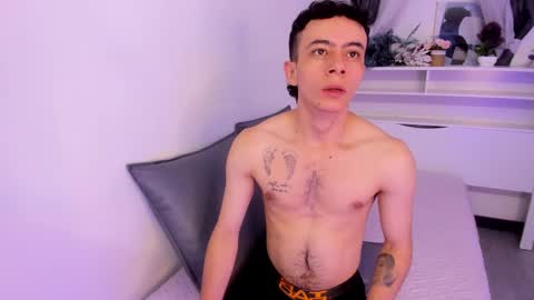 Snapshot of meghan_loghan chatting on 12, 2, 2025 Megan and logan online show from 12, 2, 2025