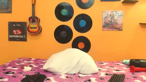 MEIS online show from 13, 9, 2025