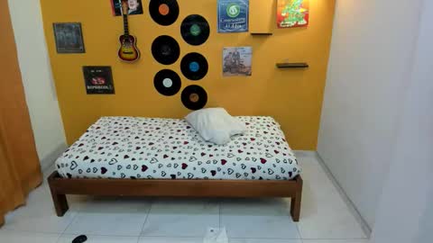 MEIS online show from 1, 3, 2026