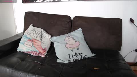 Snapshot of mel_raise chatting on 5, 1, 2025 mel raise online show from 5, 1, 2025