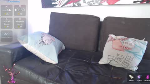 Snapshot of mel_raise chatting on 10, 1, 2025 mel raise online show from 10, 1, 2025