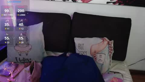 Snapshot of mel_raise chatting on 4, 2, 2025 mel raise online show from 4, 2, 2025