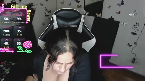 Snapshot of mel_raise chatting on 30, 9, 2025 mel raise online show from 30, 9, 2025