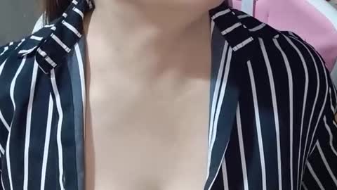 mela7386 online show from 13, 1, 2026