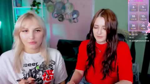 Snapshot of melani_bumm chatting on 18, 9, 2025 melani_bumm online show from 18, 9, 2025
